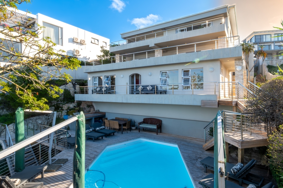 7 Bedroom Property for Sale in Beacon Isle Western Cape